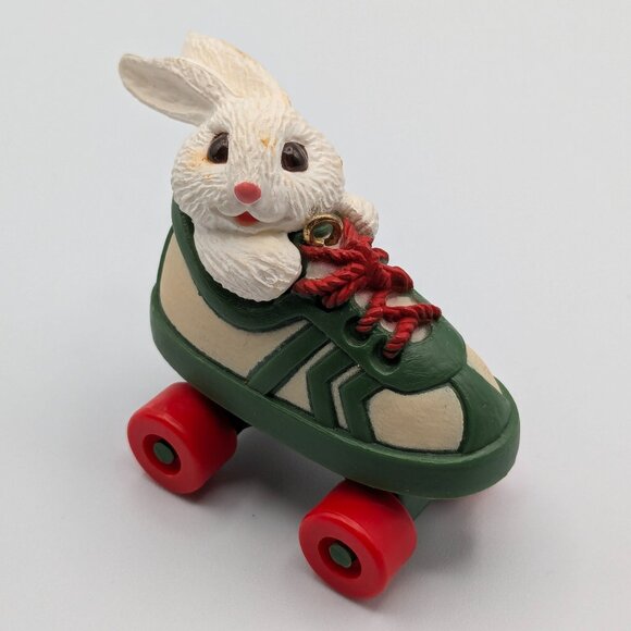 Hallmark Keepsake Roller Skating Rabbit 1984, Vintage Christmas Ornament - Picture 1 of 12